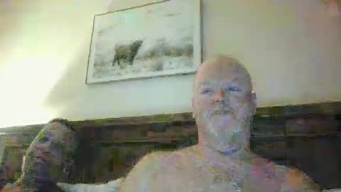 Snapshot of black_n_white4 chatting on January 14, 10:21 am black_n_white4 online show from January 14, 10:21 am