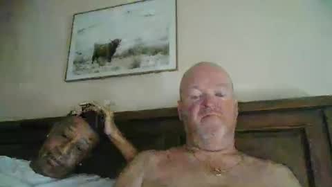 Snapshot of black_n_white4 chatting on January 16, 10:36 pm black_n_white4 online show from January 16, 10:36 pm