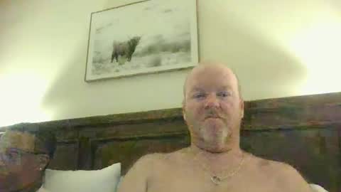 Snapshot of black_n_white4 chatting on February 6, 10:07 am black_n_white4 online show from February 6, 10:07 am