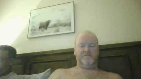 Snapshot of black_n_white4 chatting on March 1, 10:17 am black_n_white4 online show from March 1, 10:17 am