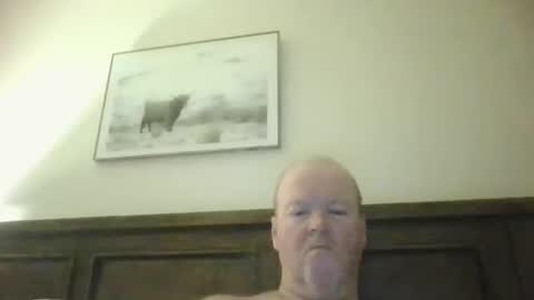 Snapshot of black_n_white4 chatting on March 20, 11:37 am black_n_white4 online show from March 20, 11:37 am