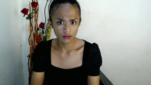 Snapshot of black_nympha chatting on December 22, 1:13 am Nympha online show from December 22, 1:13 am