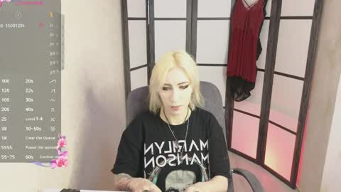 Emily online show from May 18, 8:20 am