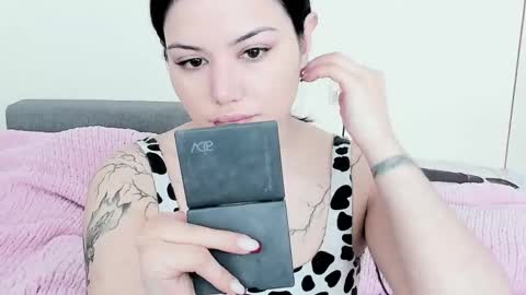 Mon Mon online show from May 20, 2:51 am