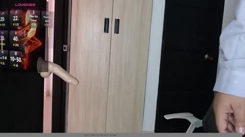 Snapshot of black_penis22 chatting on October 9, 3:54 pm black_penis22 online show from October 9, 3:54 pm