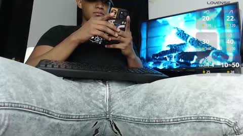 Snapshot of black_penis22 chatting on October 10, 5:06 am black_penis22 online show from October 10, 5:06 am