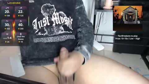 Snapshot of black_penis22 chatting on October 18, 5:57 pm black_penis22 online show from October 18, 5:57 pm