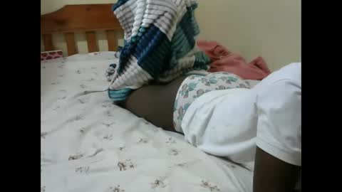 Snapshot of black_queen_ke chatting on March 9, 6:23 pm black_queen_ke online show from March 9, 6:23 pm