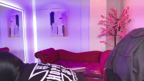 Rousse  online show from May 10, 4:06 am