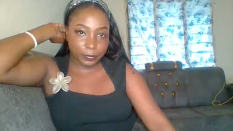 Dee online show from June 14, 3:52 am