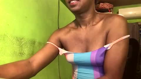 Snapshot of blackasiancockts chatting on November 16, 1:00 am Crystal online show from November 16, 1:00 am