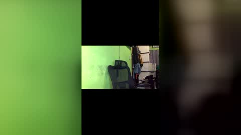 Snapshot of blackasiancockts chatting on December 14, 3:17 pm Crystal online show from December 14, 3:17 pm