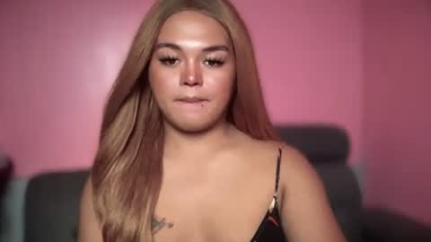 Snapshot of blackbarbiechantalxvx chatting on February 20, 1:40 pm blackbarbiechantalxvx online show from February 20, 1:40 pm