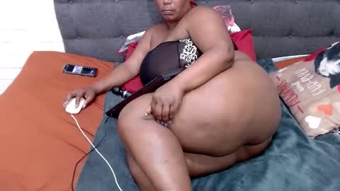 Snapshot of blackbootyx5 chatting on February 21, 3:07 am blackbootyx5 online show from February 21, 3:07 am