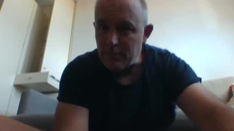 Snapshot of blackdog71 chatting on January 11, 10:40 pm blackdog71 online show from January 11, 10:40 pm