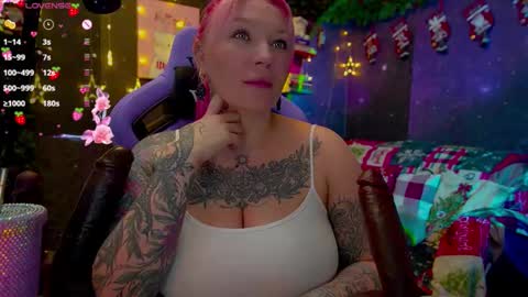 Alice online show from December 14, 7:18 pm