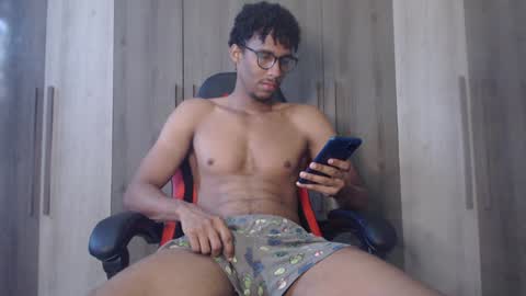 Blackguy720 online show from December 7, 3:41 pm