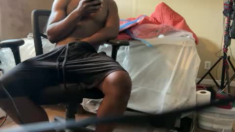 Snapshot of blackjag107 chatting on September 29, 8:35 pm blackjag107 online show from September 29, 8:35 pm