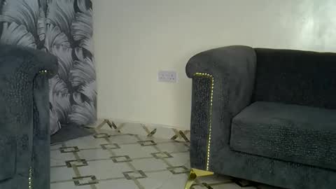 Snapshot of blackmela chatting on February 19, 6:31 am Blackmela online show from February 19, 6:31 am