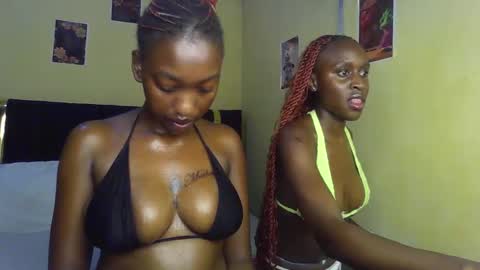 Snapshot of blackqueen2030 chatting on March 16, 5:50 pm blackqueen2030 online show from March 16, 5:50 pm