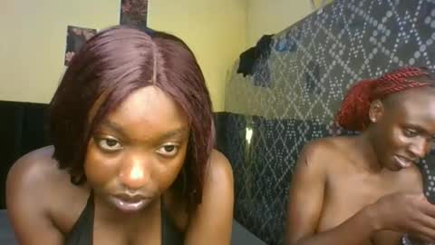 Snapshot of blackqueen2030 chatting on March 23, 4:55 pm blackqueen2030 online show from March 23, 4:55 pm