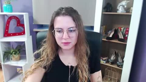 Snapshot of blackrosezoey chatting on March 12, 5:35 am Z O E Y online show from March 12, 5:35 am
