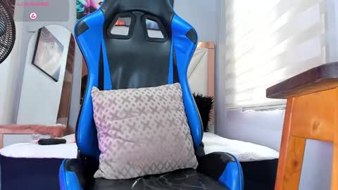 Snapshot of blacksex_boy chatting on October 10, 6:29 pm Marlon online show from October 10, 6:29 pm