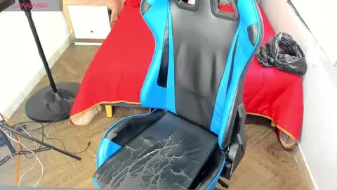 Snapshot of blacksex_boy chatting on November 1, 3:36 pm Marlon online show from November 1, 3:36 pm