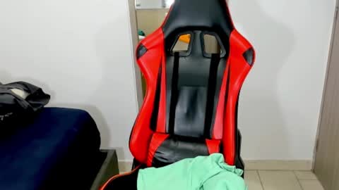 Snapshot of blacksex_boy chatting on February 2, 4:49 pm Marlon online show from February 2, 4:49 pm