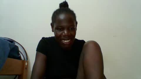 Snapshot of blacksexygal chatting on March 19, 8:35 pm SARAH online show from March 19, 8:35 pm