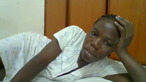 Snapshot of blacksexygal chatting on March 22, 5:22 am SARAH online show from March 22, 5:22 am