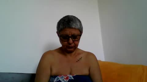 Snapshot of blackwidow05 chatting on July 25, 1:30 pm Black Widow online show from July 25, 1:30 pm