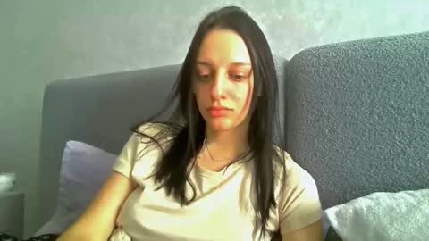 Snapshot of blacky_berry chatting on September 15, 10:04 am Ivy online show from September 15, 10:04 am