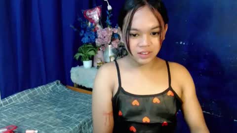 sweetyluna online show from January 12, 3:56 am