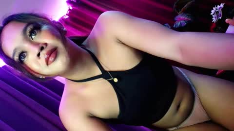 sweetyluna online show from May 16, 7:34 pm