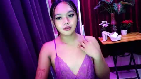 sweetyluna online show from May 19, 9:21 pm