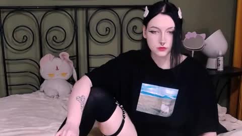 Snapshot of blacky_tea chatting on September 8, 11:15 pm blacky_tea online show from September 8, 11:15 pm