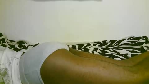 Snapshot of blackzilian_ chatting on October 8, 7:50 am HASSAN online show from October 8, 7:50 am