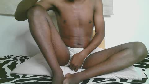 Snapshot of blackzilian_ chatting on October 18, 9:21 am HASSAN online show from October 18, 9:21 am