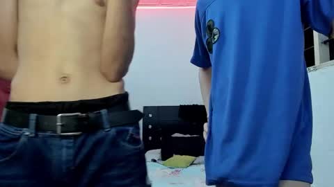 blade_15 online show from February 1, 1:48 am