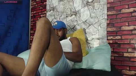 Snapshot of blade_foxx chatting on May 19, 1:56 am Richard online show from May 19, 1:56 am