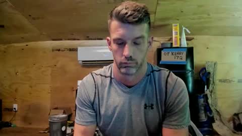 blahblahnoonecares online show from May 19, 10:05 pm