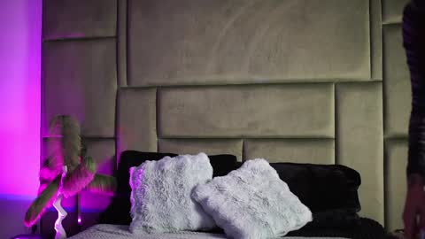 Blair online show from April 6, 1:47 am