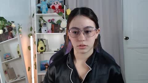 Snapshot of blairvicent chatting on February 27, 4:07 pm online show from February 27, 4:07 pm