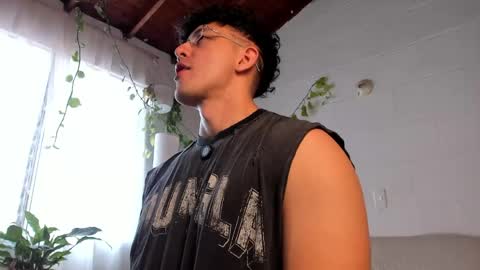 Blake Levi  Independent Model online show from May 13, 3:31 pm