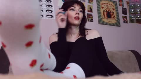 Snapshot of blake_luna chatting on February 15, 12:25 pm Britney online show from February 15, 12:25 pm