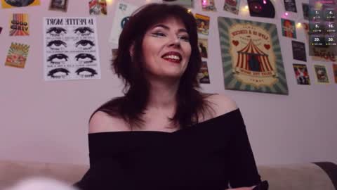 Snapshot of blake_luna chatting on February 26, 1:32 pm Britney online show from February 26, 1:32 pm