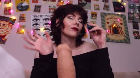 Snapshot of blake_luna chatting on March 21, 1:26 pm Britney online show from March 21, 1:26 pm