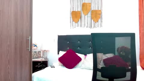 Snapshot of blakeadamss chatting on February 21, 3:46 pm Just Blake online show from February 21, 3:46 pm