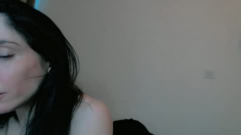 Snapshot of blakebexley chatting on February 12, 1:48 pm Blake Bexley online show from February 12, 1:48 pm